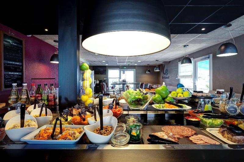 Campanile Lyon Eurexpo Hotel 3*