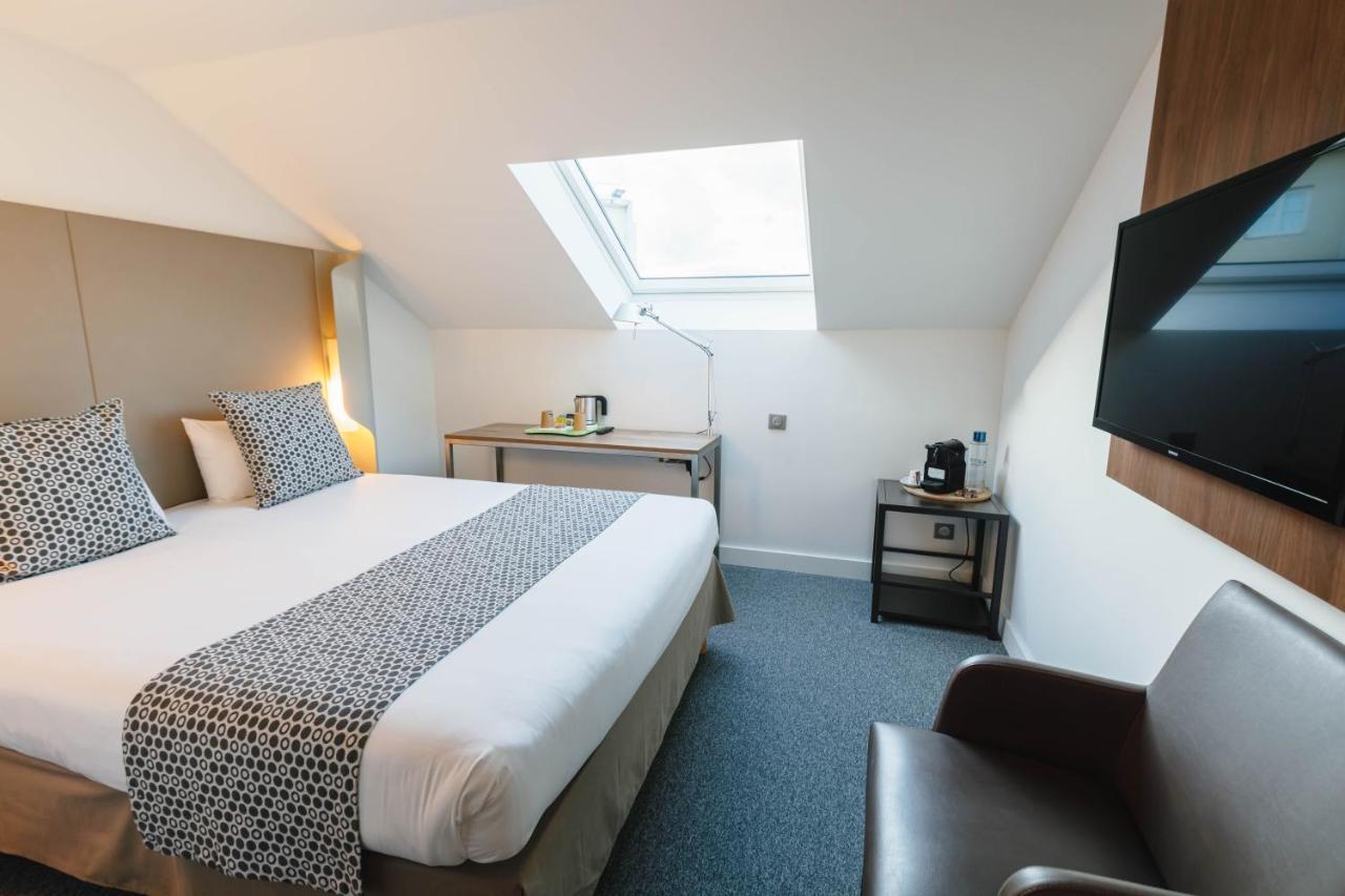 Campanile Lyon Eurexpo Hotel 3*